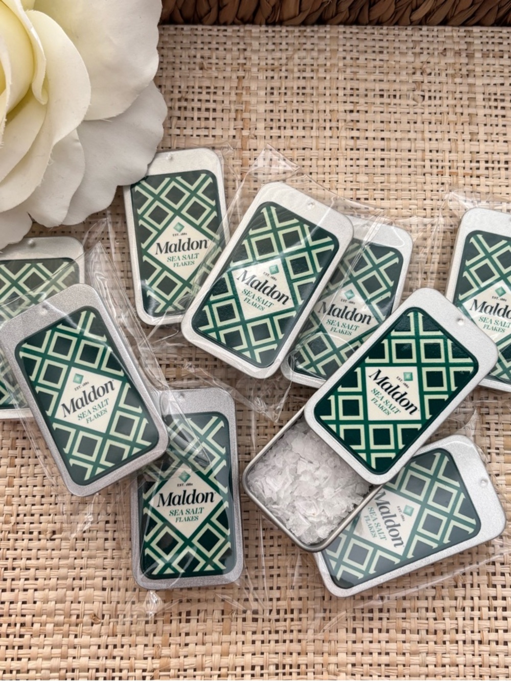 Maldon Sea Salt Flakes Pocket Tin - Picture 3 of 4